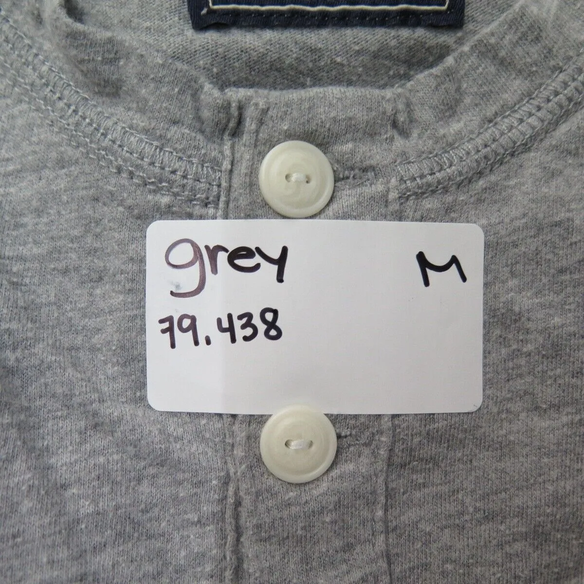 Abercrombie & Fitch Shirt Mens Medium Gray Henley Neck Tee Short Sleeve Outdoor