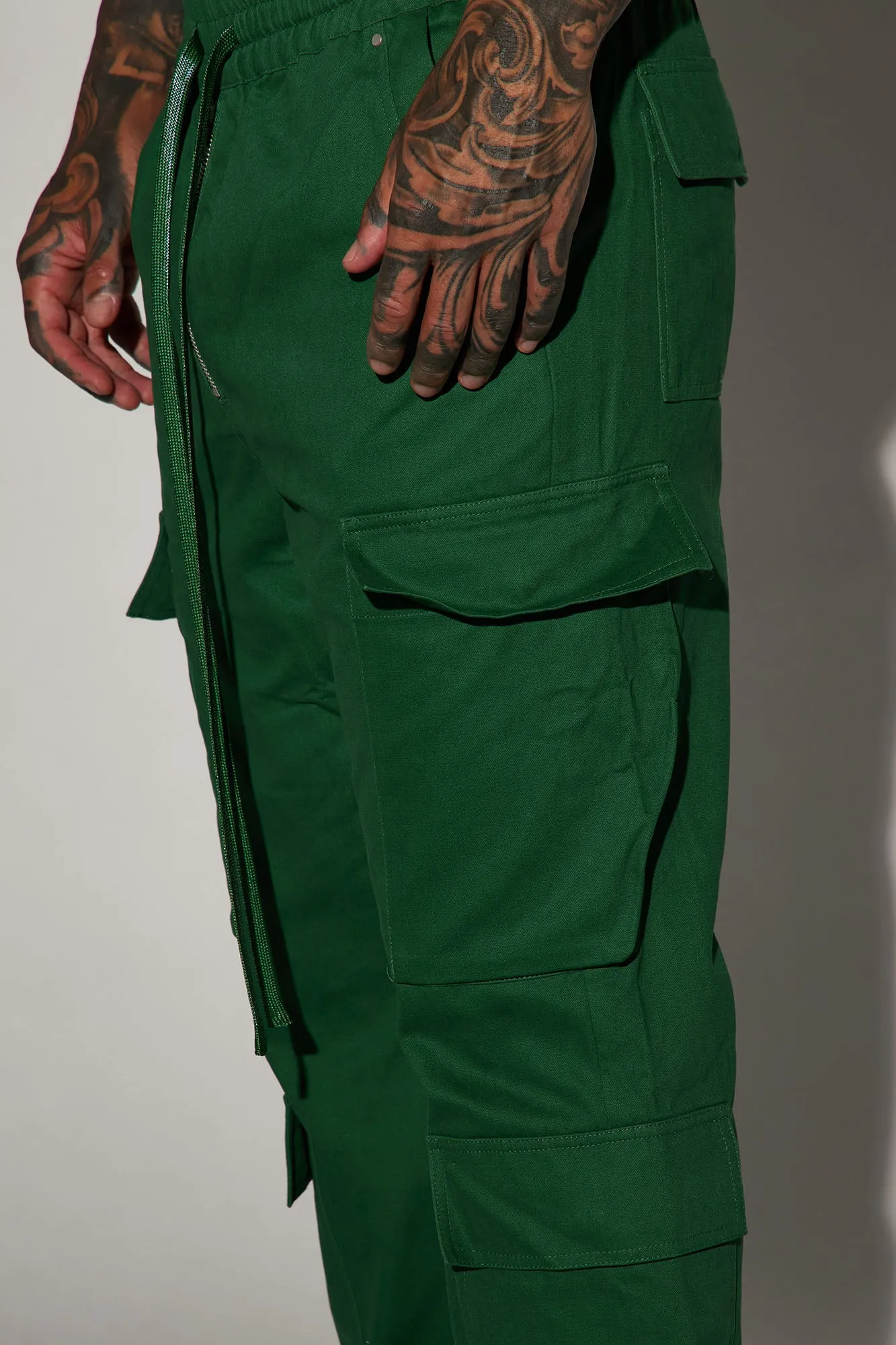 Alisos Twill Slim Flare Cargo Pants - Hunter
