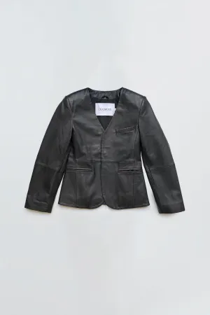 Annie Blazer