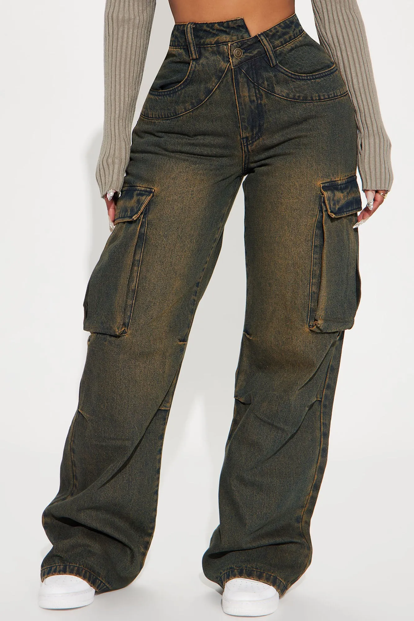 Asymmetry Tinted Cargo Jeans - Dark Wash