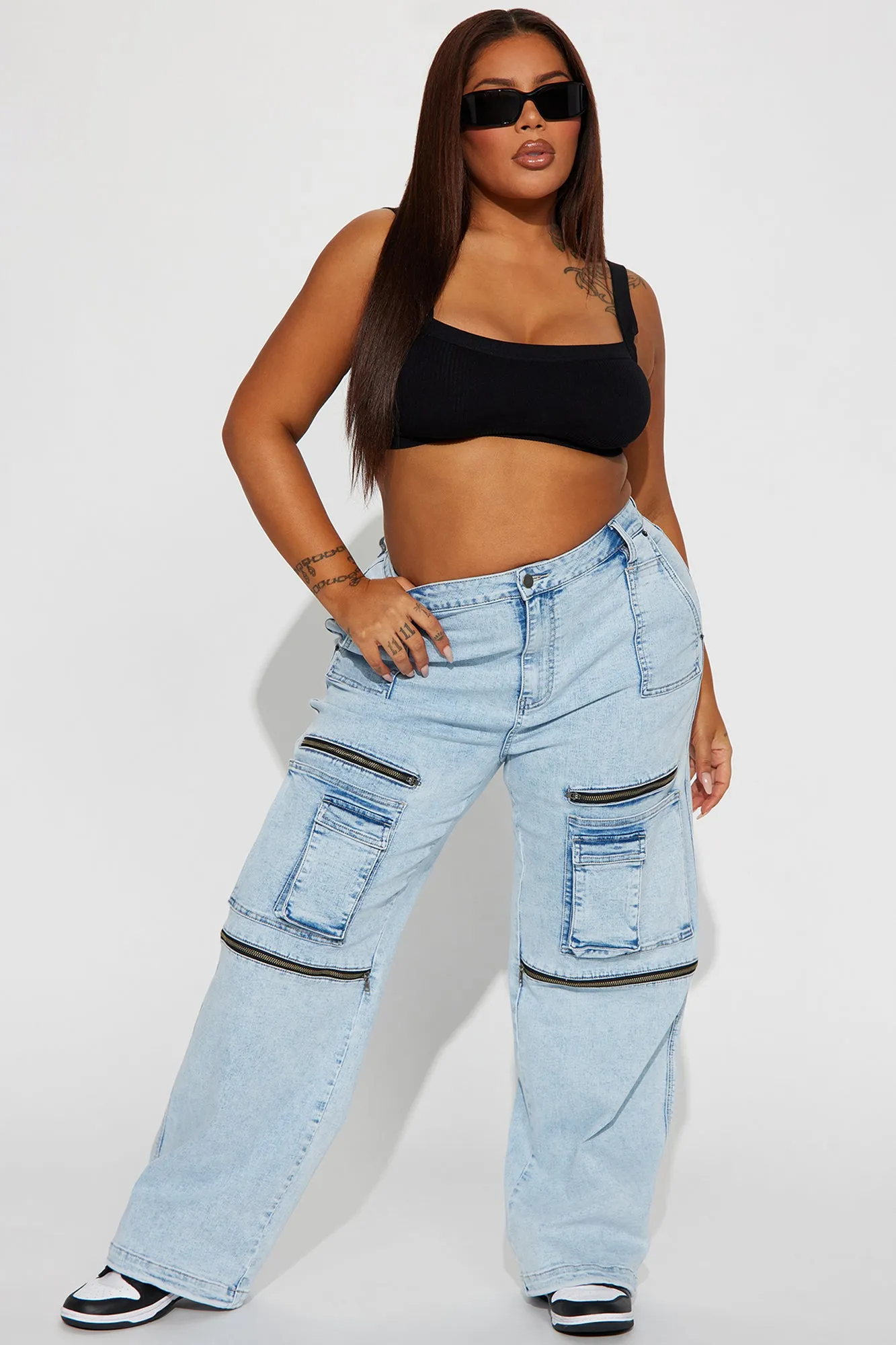 Back In The Day Cargo Jeans - Light Wash