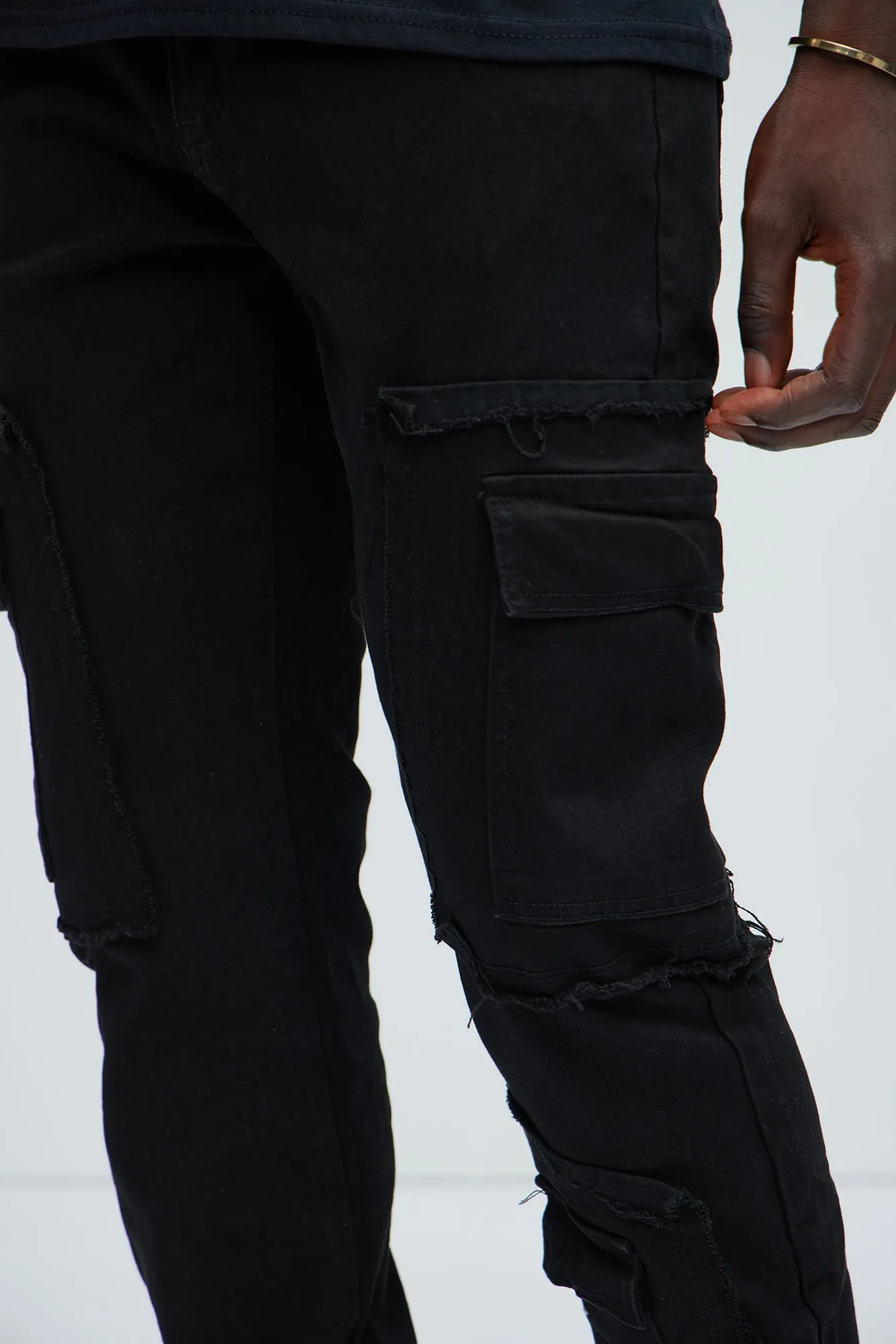 Be That Frayed Cargo Straight Jeans - Black