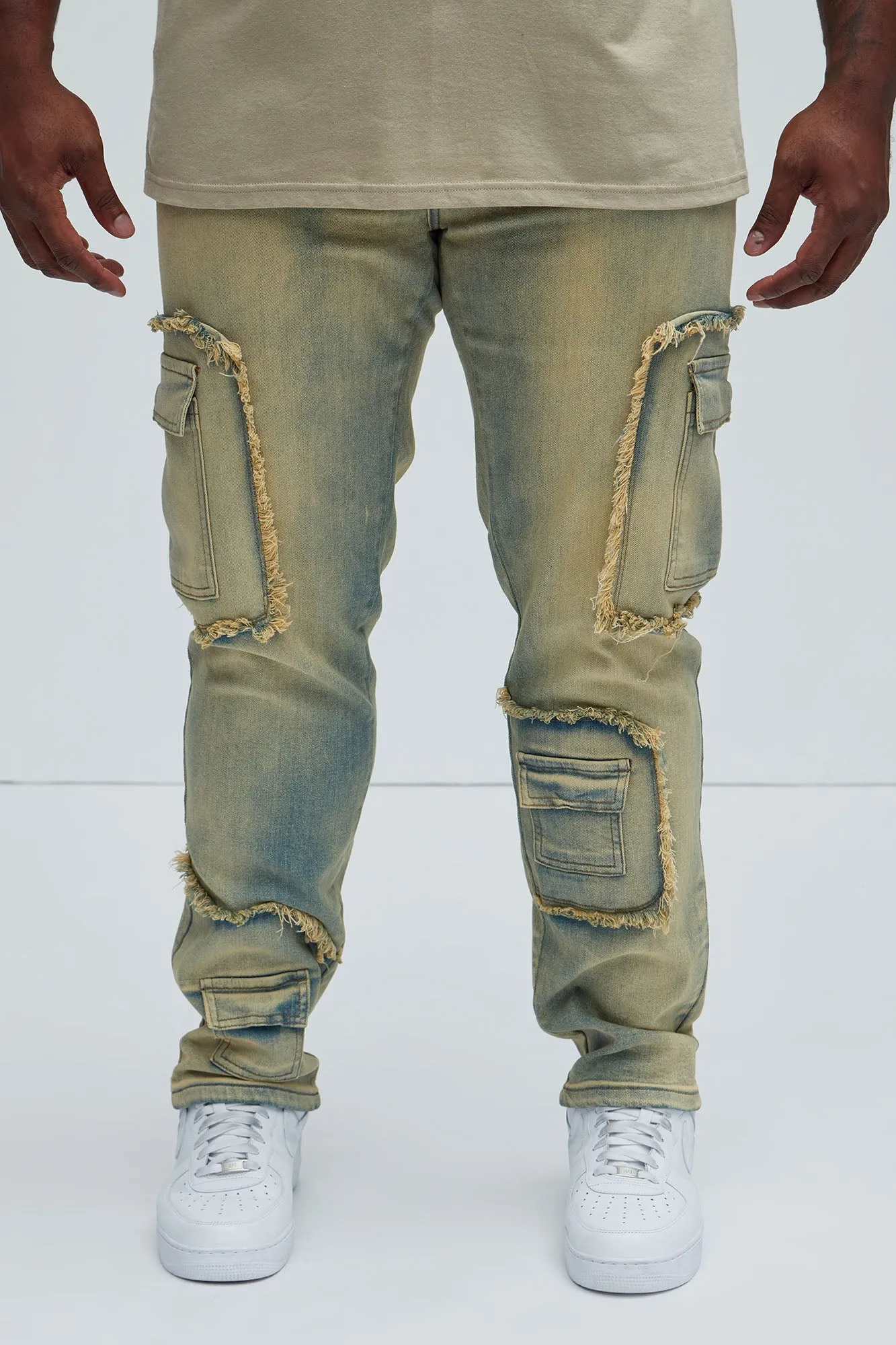 Be That Frayed Cargo Straight Jeans - Light Wash