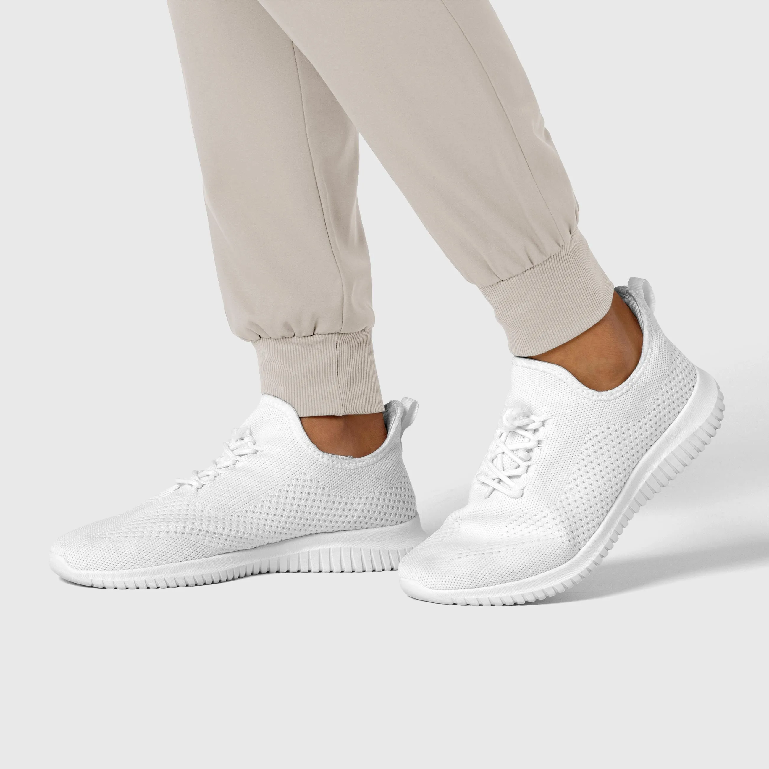 Boundless Women's Jogger Scrub Pant - Cloud