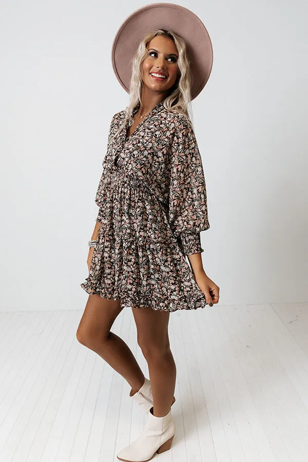 Chic Discovery Floral Dress In Chestnut