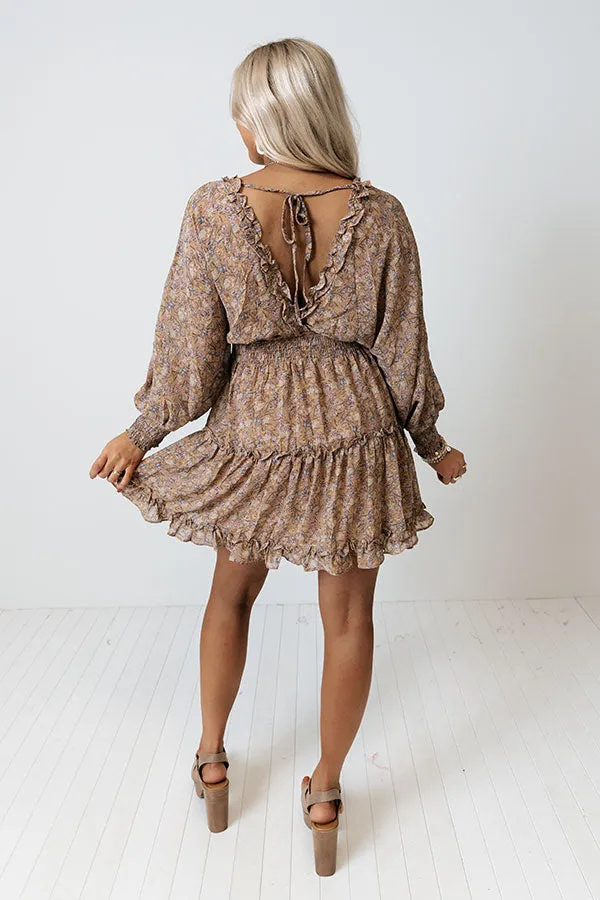 Chic Discovery Floral Dress in Latte