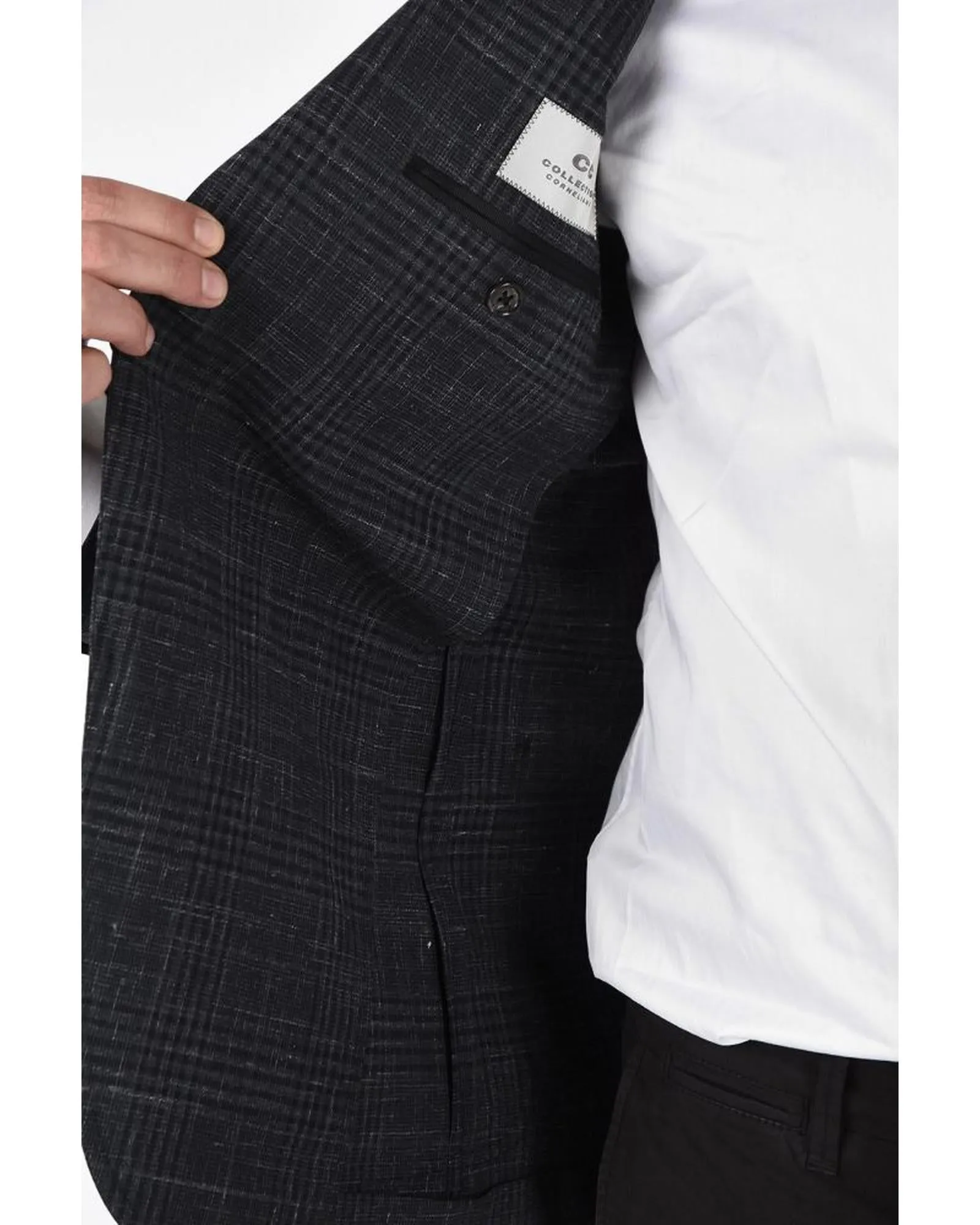 Corneliani Men's Classic Fit Blazer in Black