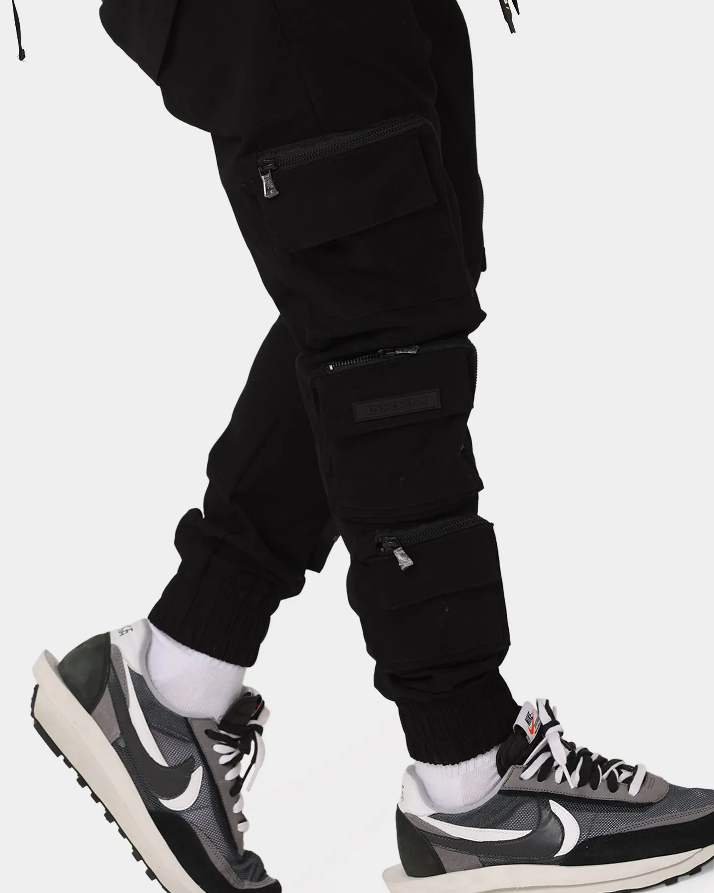 DXXMLife L-5 B Military Jxgger Black