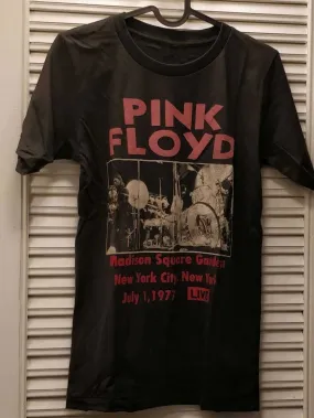 Pink Floyd 'Live at Madison Square Garden 1977' Tee: A Classic Rock Memorabilia