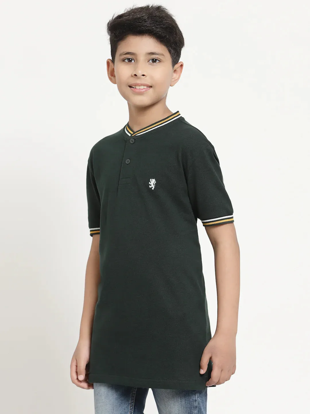 RedTape Boys Dark Green Solid T-Shirt