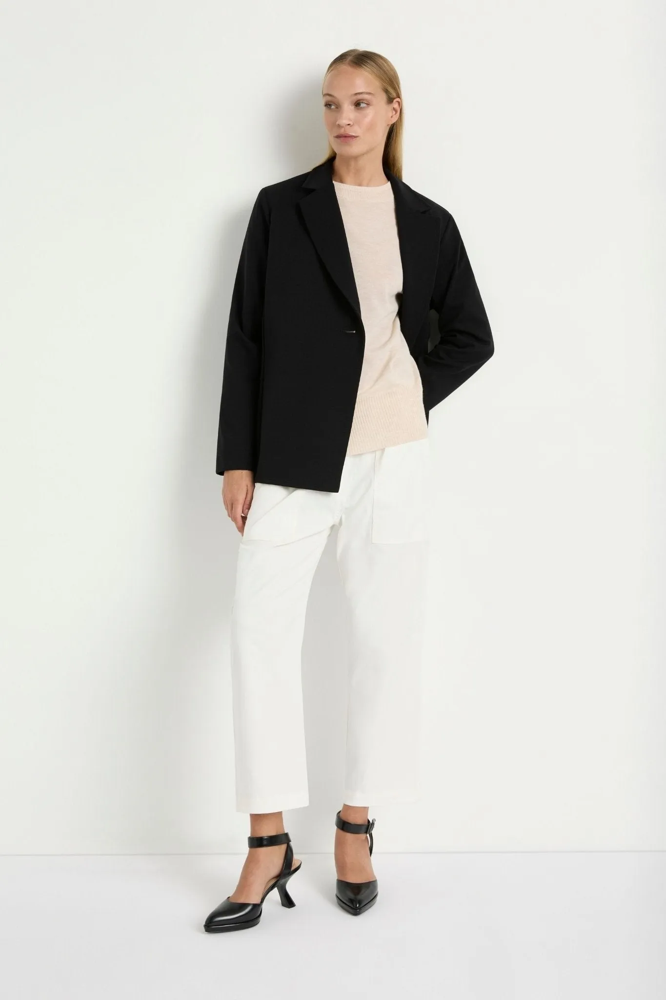 SHAPED BLAZER - F0954123