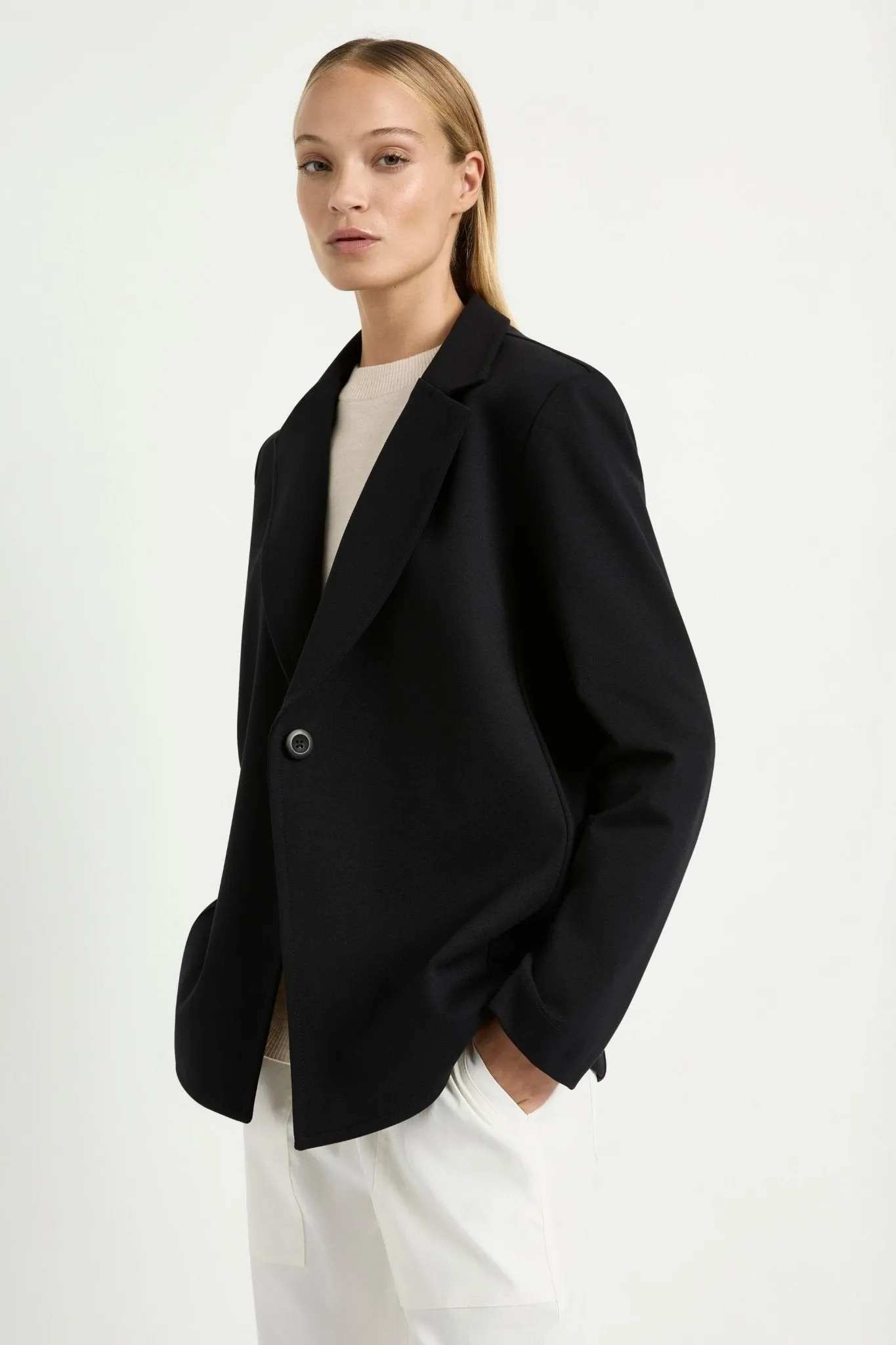 SHAPED BLAZER - F0954123