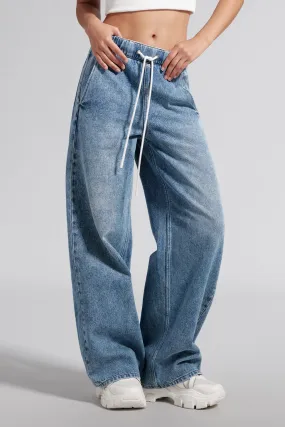 Straight-Leg Jeans With Elastic Waist
